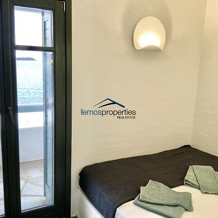 Aqua Blue, Only 100 Meters From The Beach Of Gialiskari Ioulis 외부 사진
