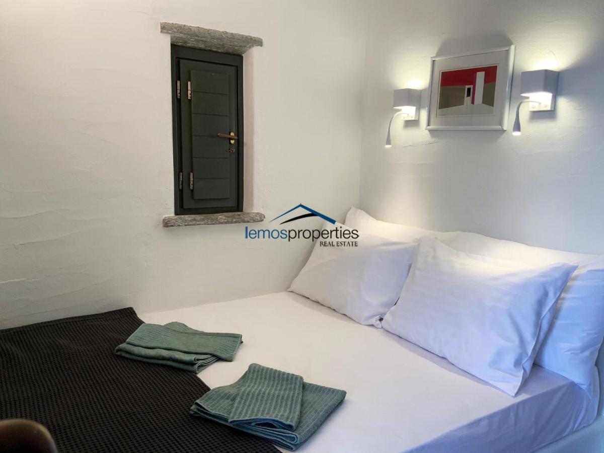Aqua Blue, Only 100 Meters From The Beach Of Gialiskari Ioulis 외부 사진